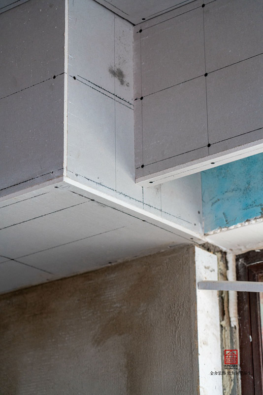 西山林語別墅裝修木工瓦工施工現場